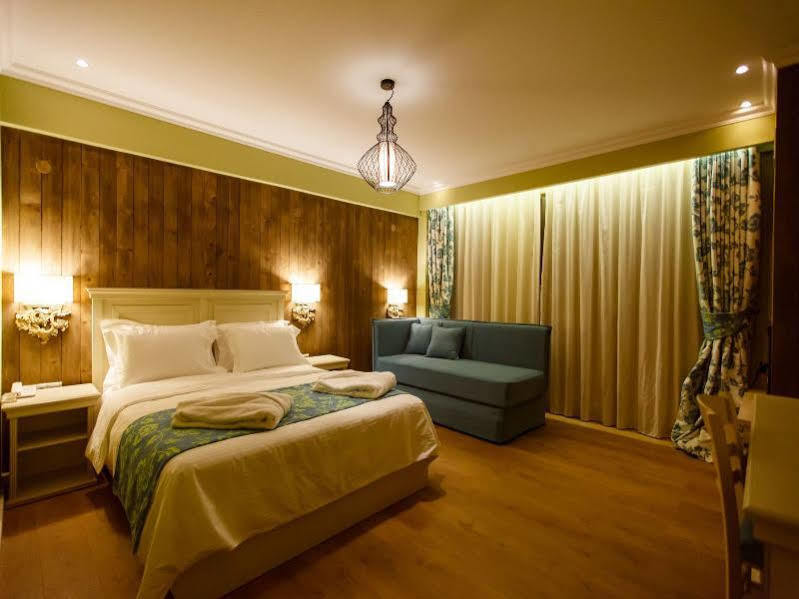 Irenes Resort Káto Loutrákion エクステリア 写真